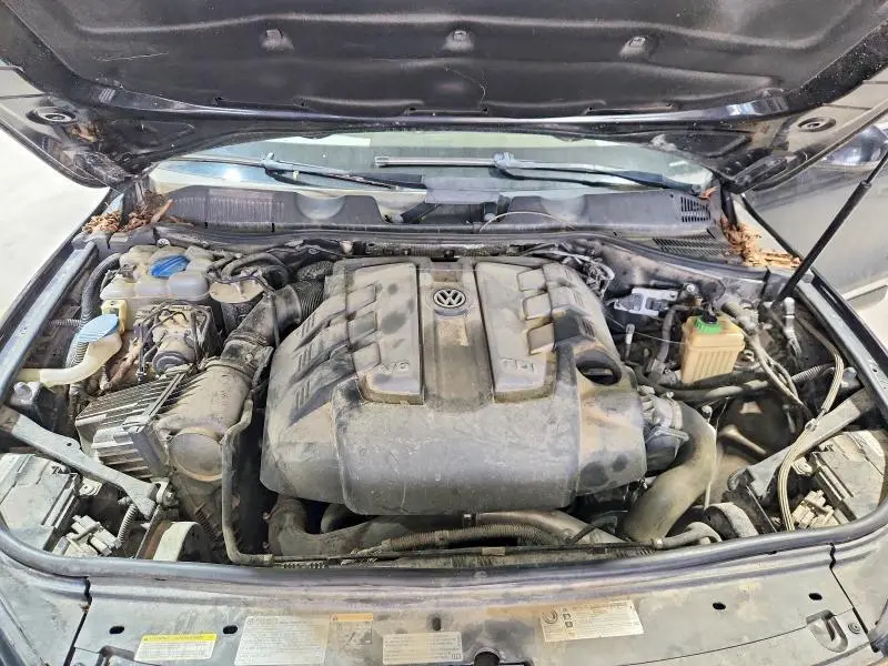2015 VOLKSWAGEN TOUAREG V6 TDI  