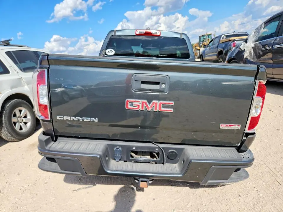 2015 GMC CANYON SLE  