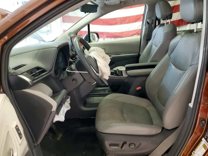 2022 TOYOTA SIENNA LIMITED  