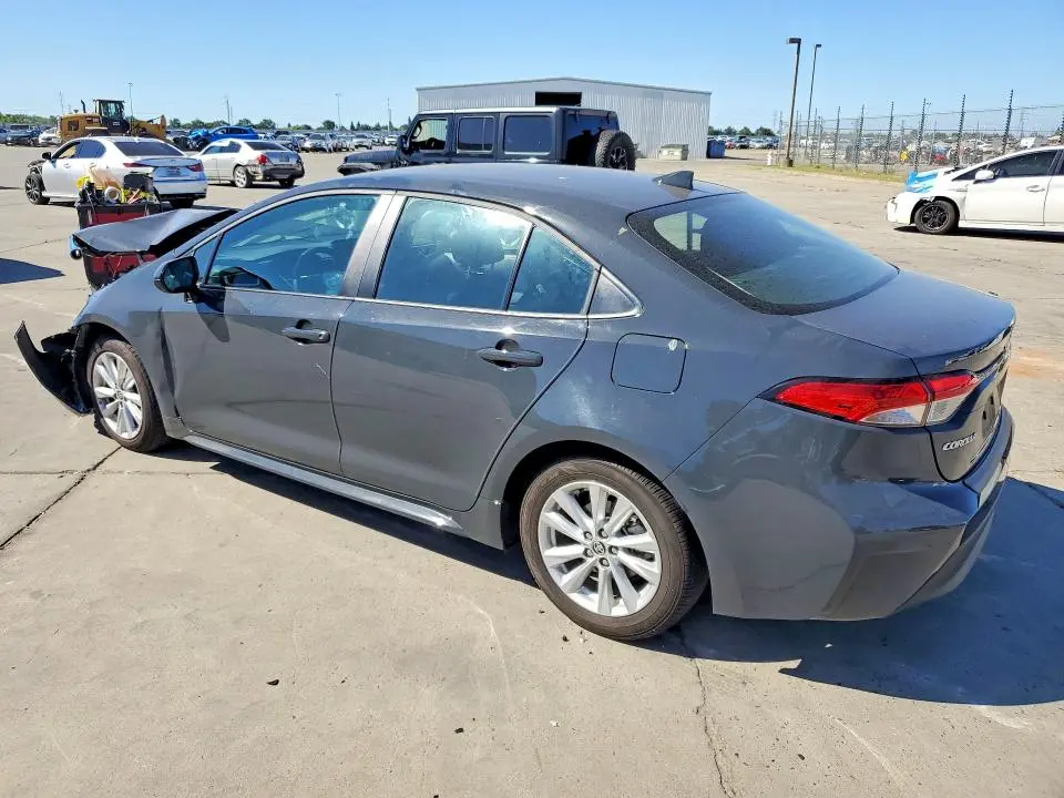 2025 TOYOTA COROLLA LE  