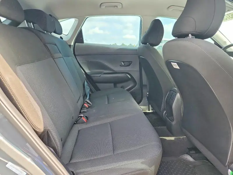 2025 HYUNDAI KONA SE  
