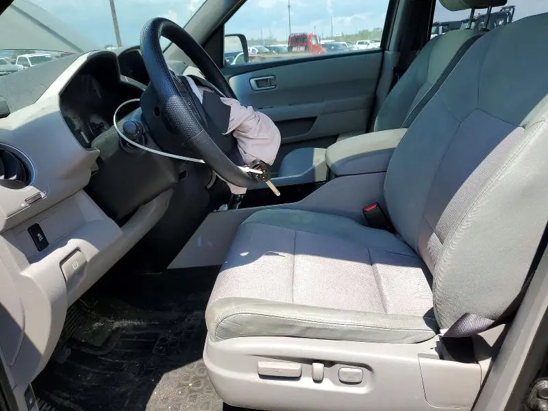 2015 HONDA PILOT SE  