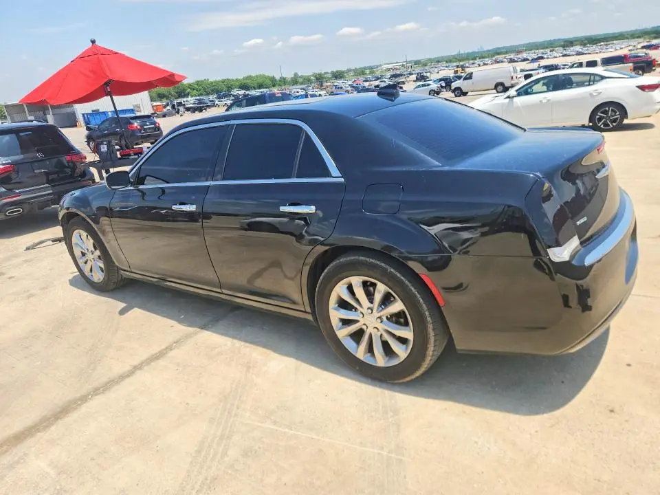 2020 CHRYSLER 300 LIMITED  