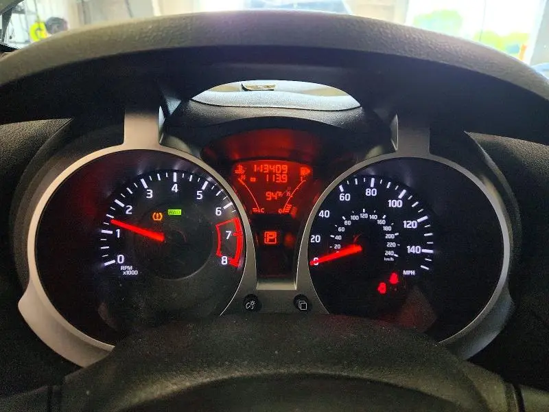 2013 NISSAN JUKE S  