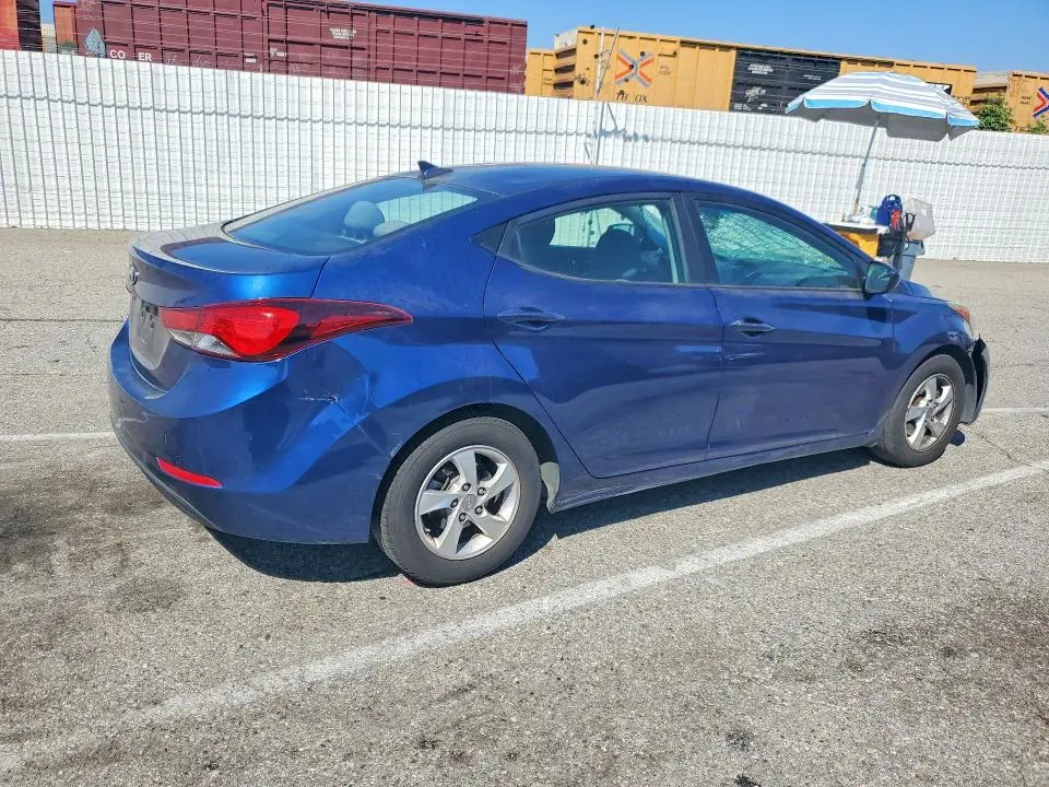 2015 HYUNDAI ELANTRA SE  