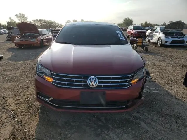 2017 VOLKSWAGEN PASSAT SE  
