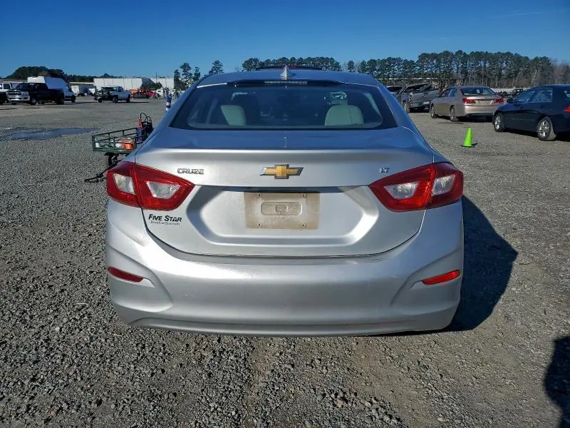 2016 CHEVROLET CRUZE LT  
