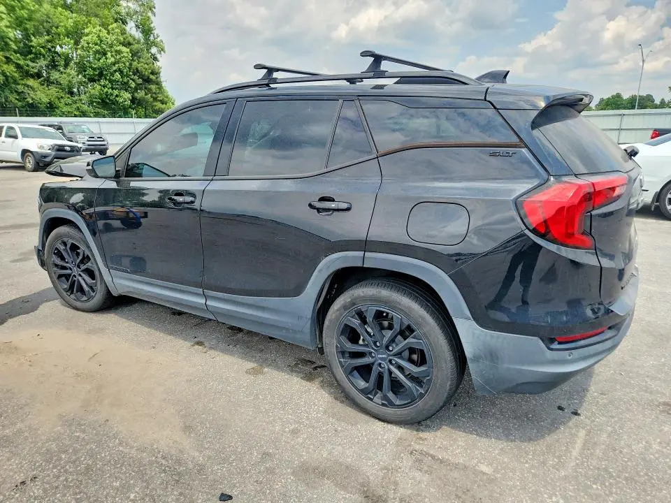 2021 GMC TERRAIN SLT  
