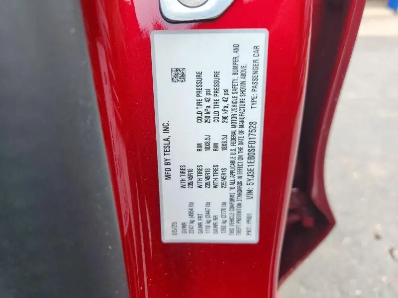 2025 TESLA MODEL 3   