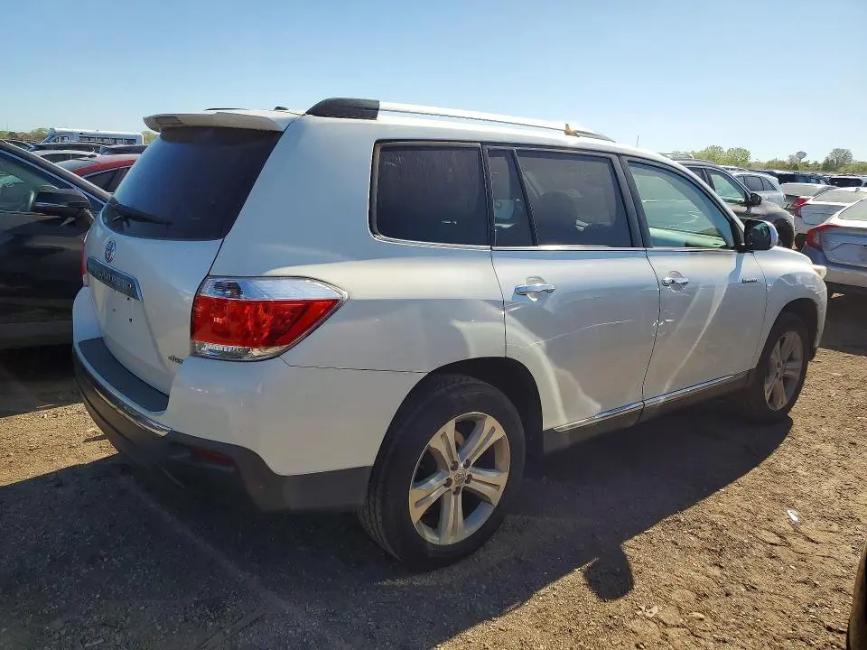 2013 TOYOTA HIGHLANDER LIMITED  