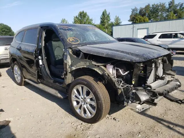 2021 TOYOTA HIGHLANDER LIMITED