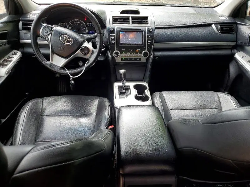 2012 TOYOTA CAMRY SE V6  