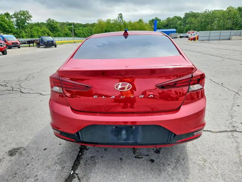 2019 HYUNDAI ELANTRA SEL  