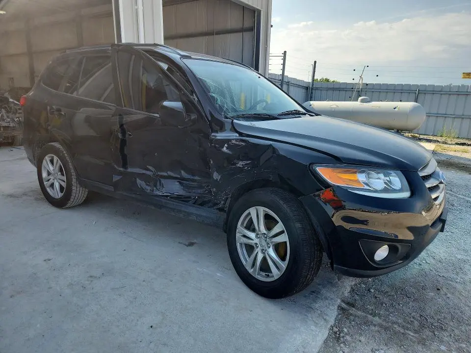 2012 HYUNDAI SANTA FE SE  