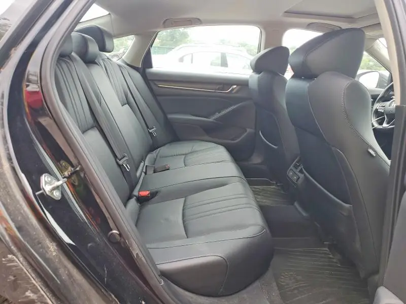 2018 HONDA ACCORD TOURING  
