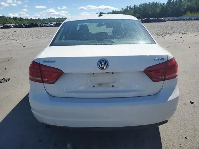 2015 VOLKSWAGEN PASSAT SE  