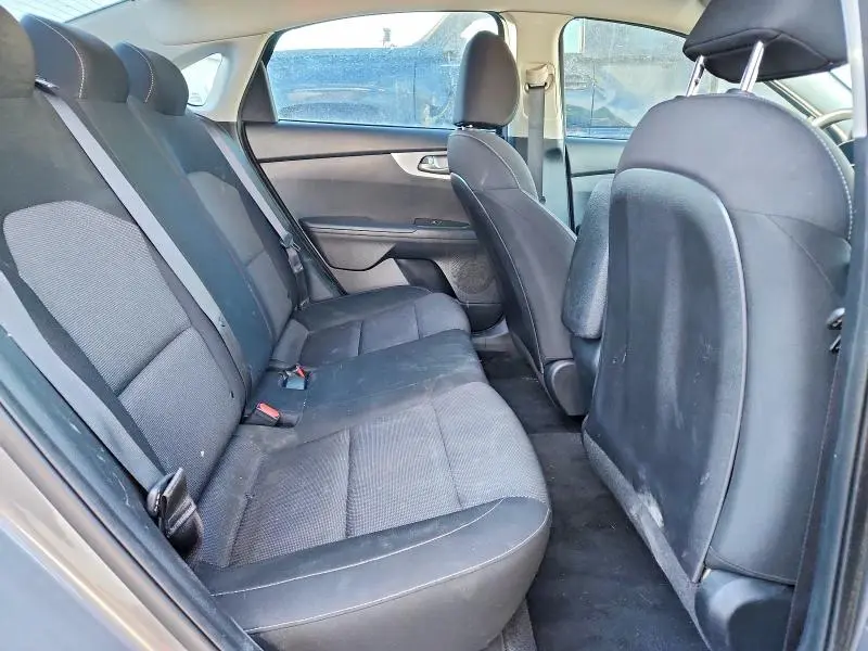 2022 KIA FORTE FE  