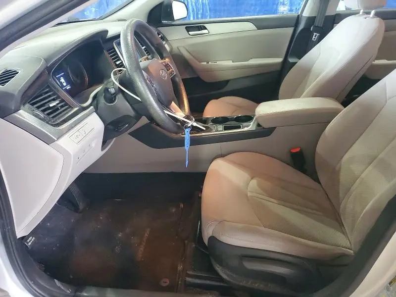 2018 HYUNDAI SONATA SE  