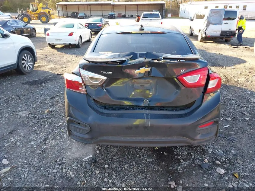 2018 CHEVROLET CRUZE LT AUTO