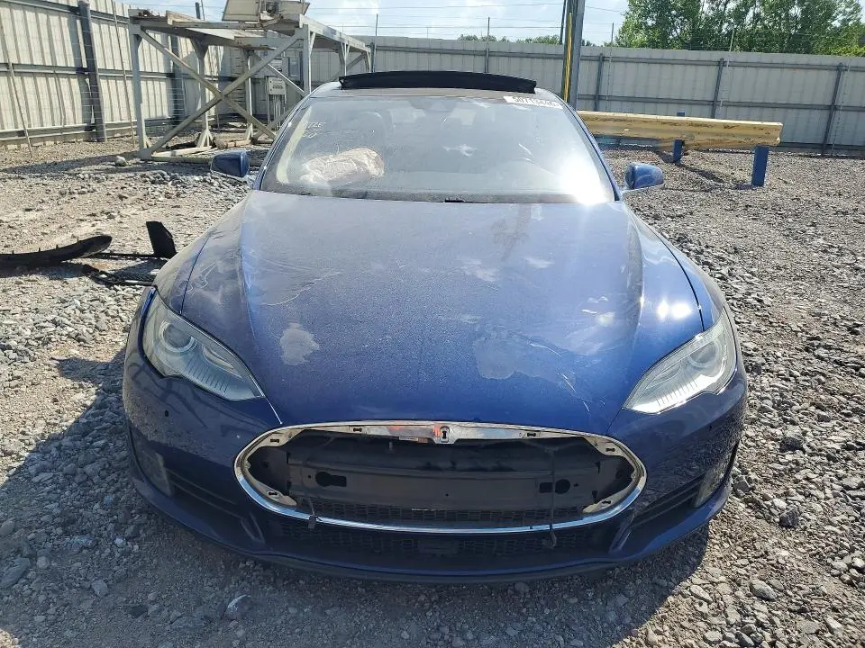 2015 TESLA MODEL S   