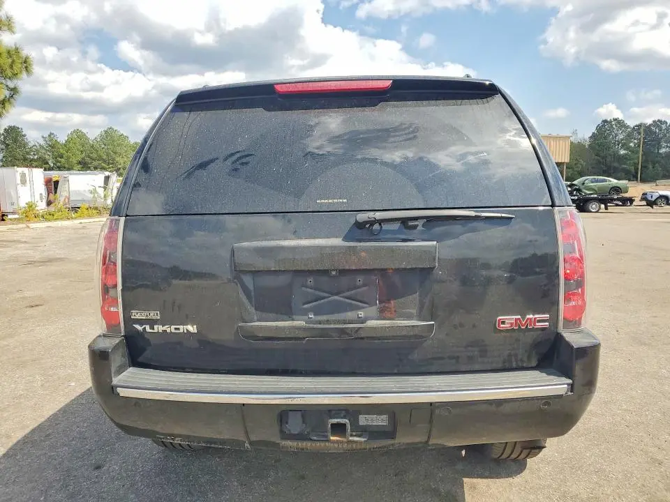 2011 GMC YUKON DENALI  