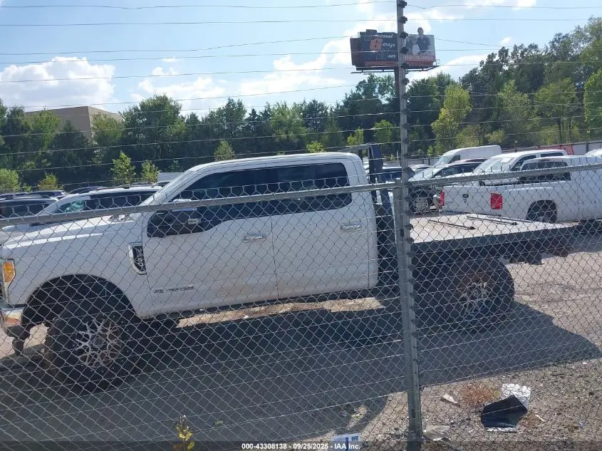 2017 FORD F-250 LARIAT