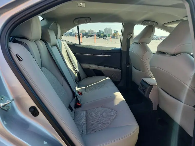 2023 TOYOTA CAMRY XLE  