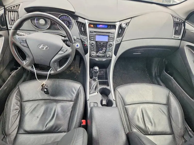 2013 HYUNDAI SONATA SE  