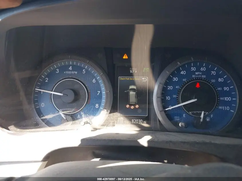2020 TOYOTA SIENNA XLE