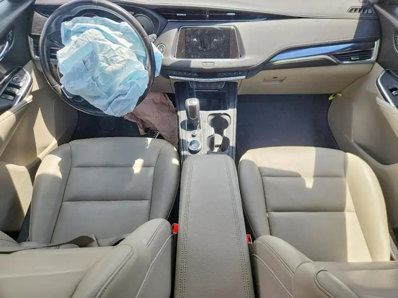 2019 CADILLAC XT4 LUXURY  