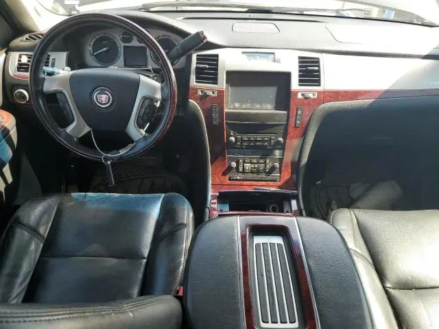 2014 CADILLAC ESCALADE LUXURY  