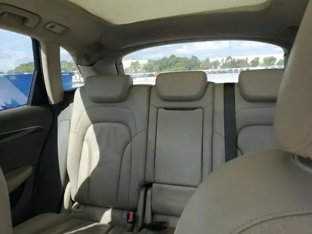 2010 AUDI Q5 PREMIUM  