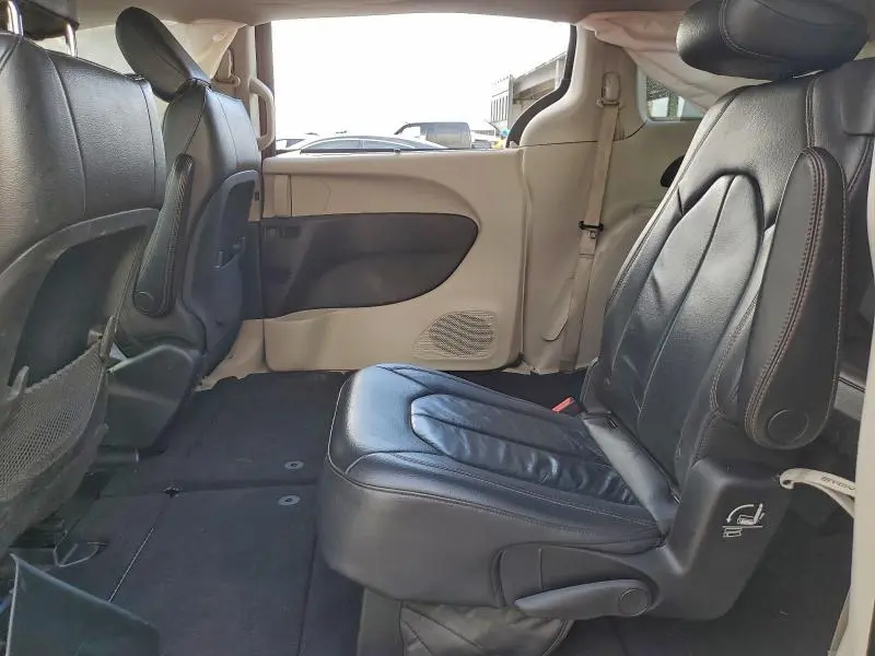 2017 CHRYSLER PACIFICA TOURING L  