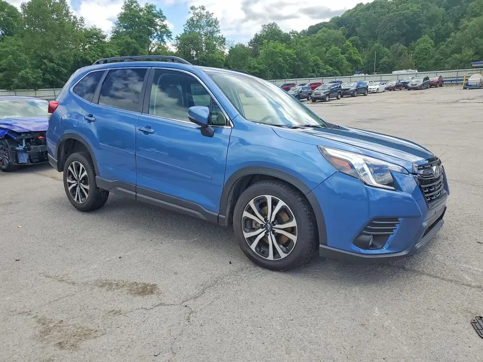 2023 SUBARU FORESTER LIMITED  