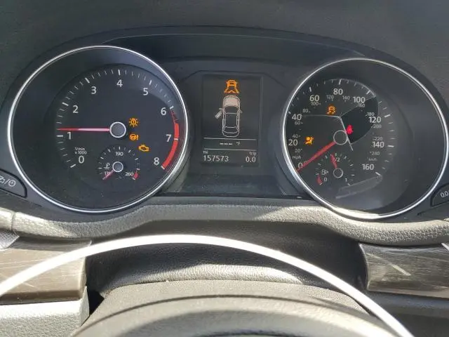 2016 VOLKSWAGEN PASSAT SE  
