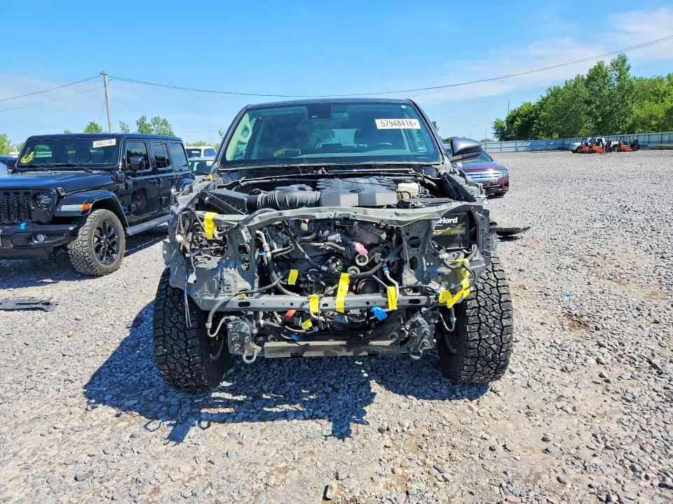 2021 TOYOTA 4RUNNER SR5  