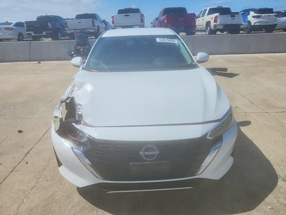 2025 NISSAN SENTRA SV  