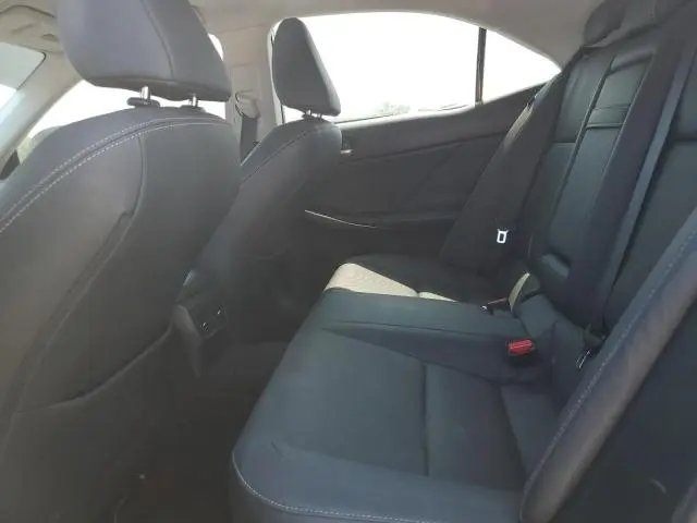 2019 LEXUS IS 300  