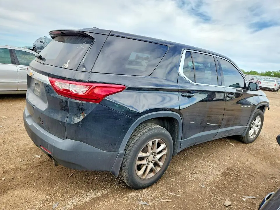 2018 CHEVROLET TRAVERSE LS  