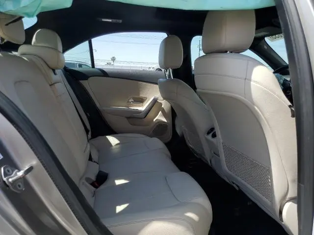 2019 MERCEDES-BENZ A 220 4MATIC  