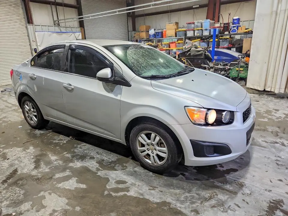 2016 CHEVROLET SONIC LT  