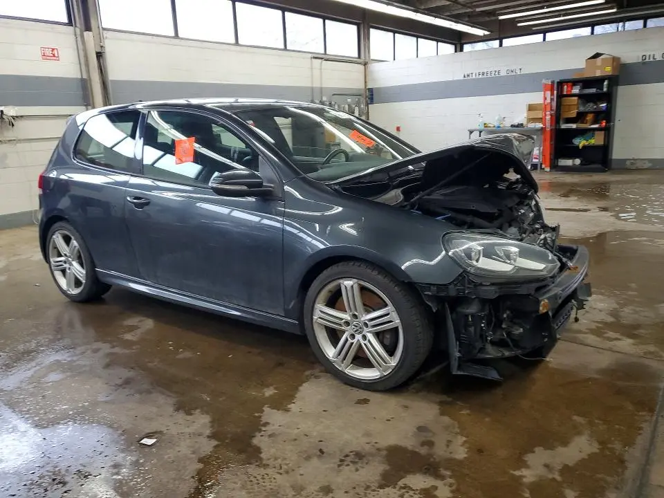 2013 VOLKSWAGEN GOLF R   