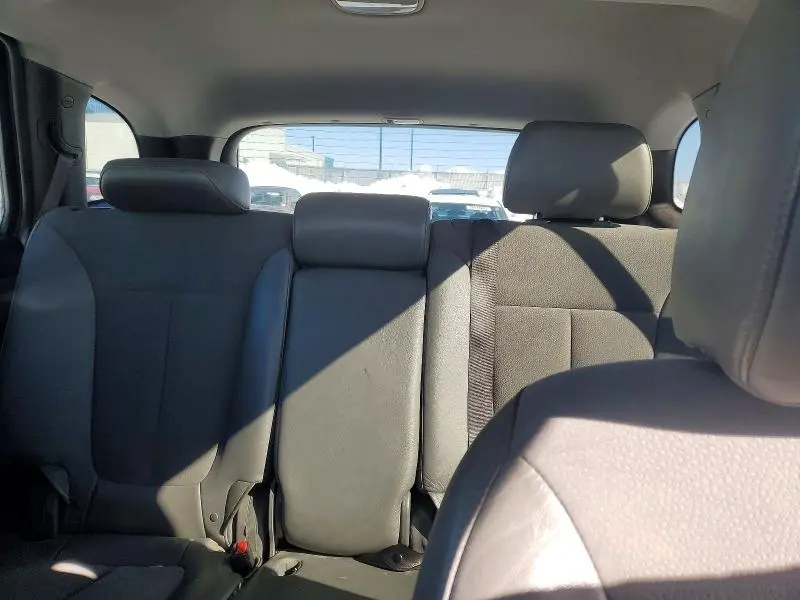 2010 HYUNDAI SANTA FE GLS  