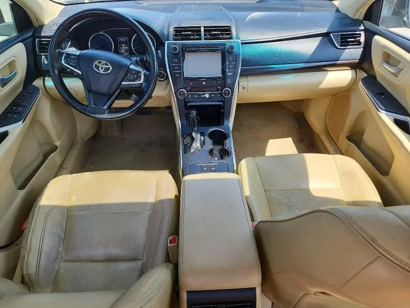 2016 TOYOTA CAMRY XLE  