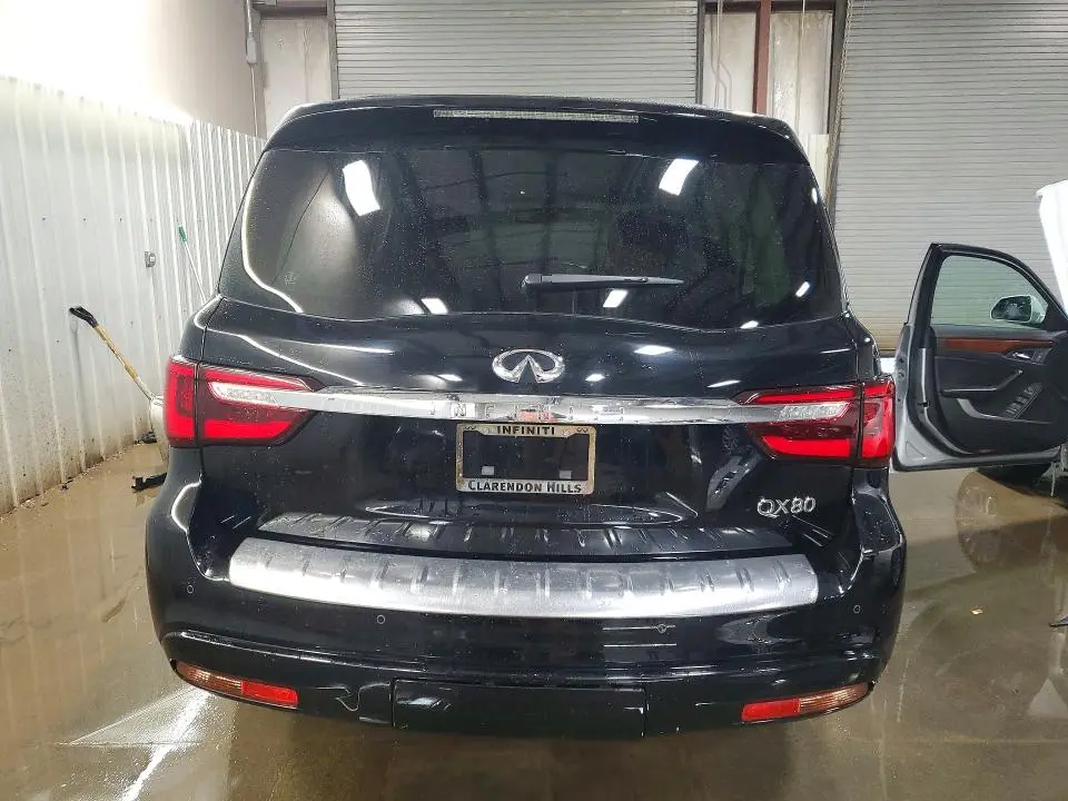 2019 INFINITI QX80 LUXE  