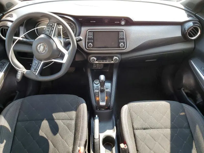 2019 NISSAN KICKS SV  