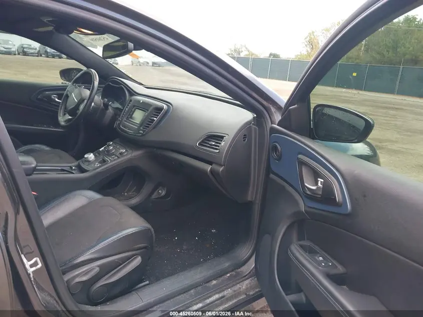2015 CHRYSLER 200 S