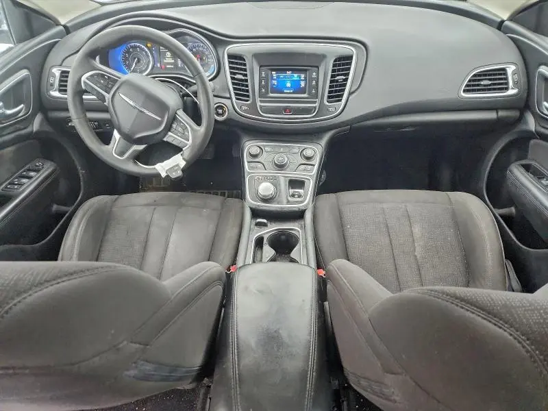 2015 CHRYSLER 200 LX  