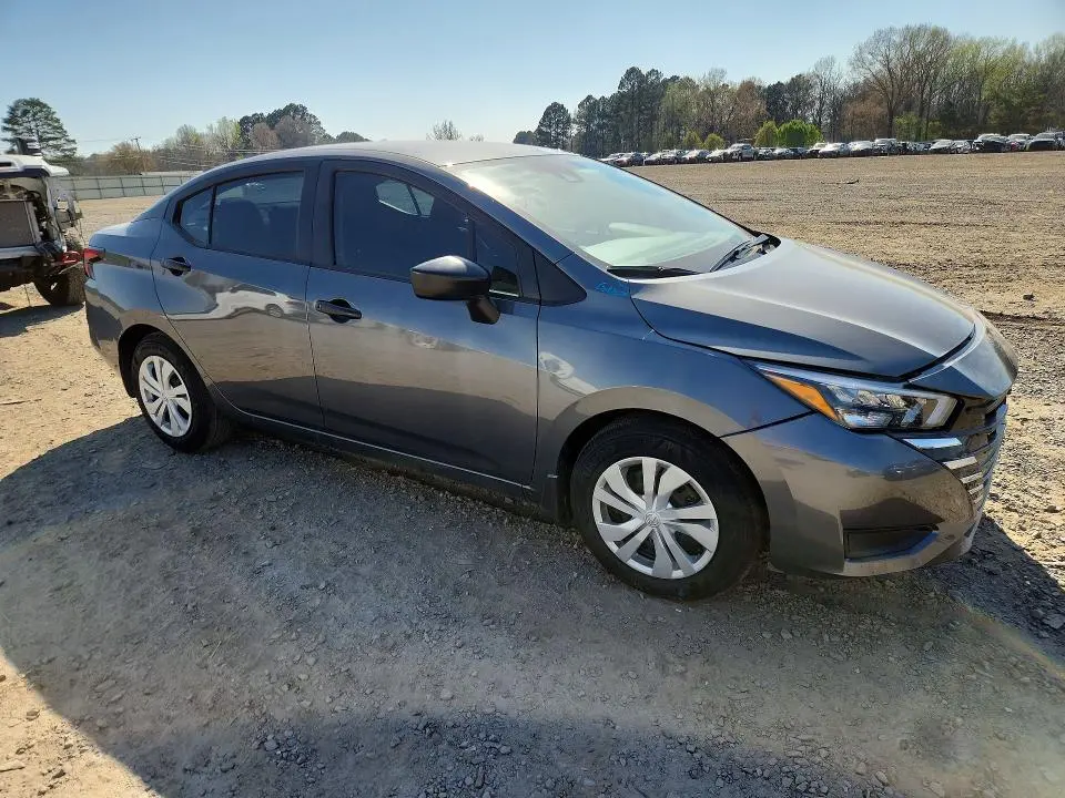 2025 NISSAN VERSA S  