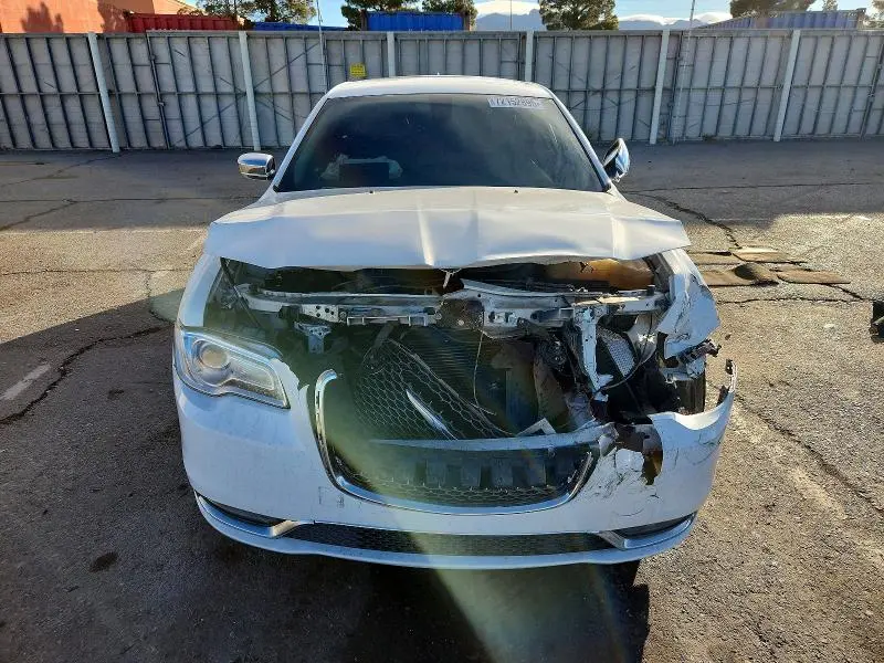 2018 CHRYSLER 300 LIMITED  